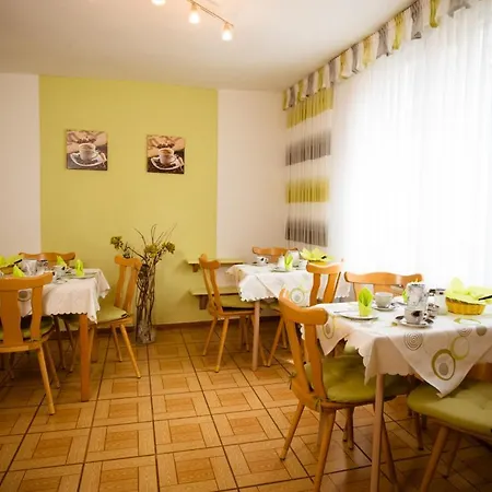 Haus Andreas Πανσιόν 3*